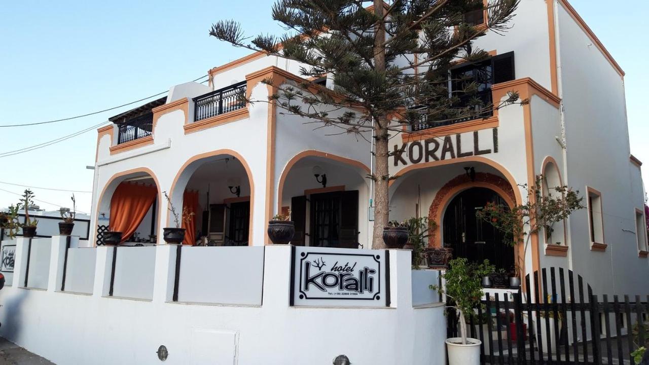 Hotel Koralli Kamári Exterior foto